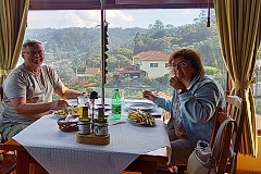 hovězí špízy Espetada v restauraci na Portela